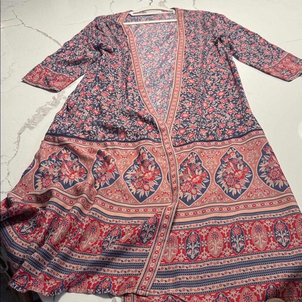 Spell Floral Kimono OS perfect condition (matching dress in another listing) - Picture 4 of 8